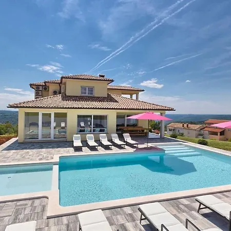 Karli Comfortable Vila Žminj